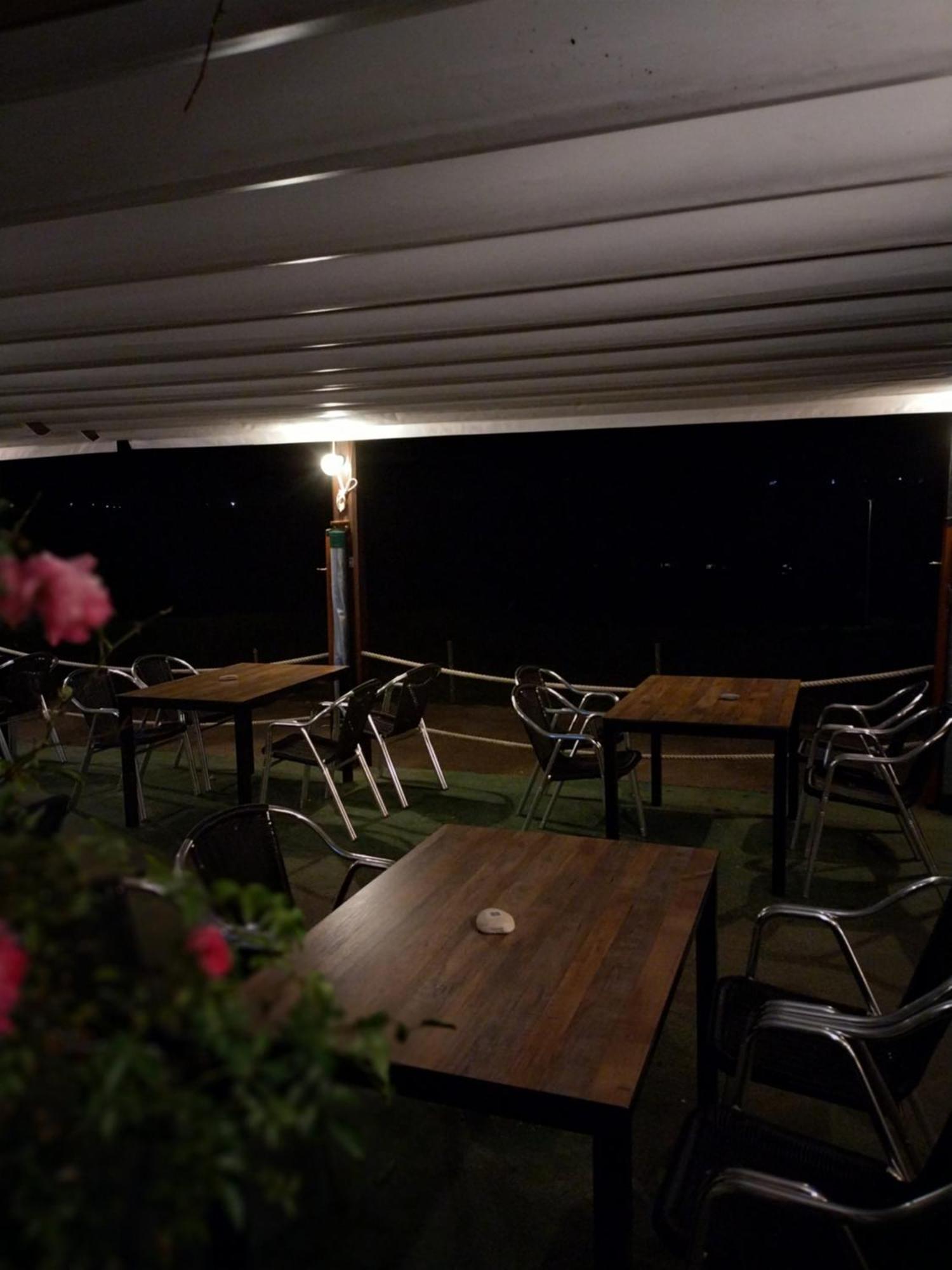 Hostal Restaurante Parajes Castropol Eksteriør billede