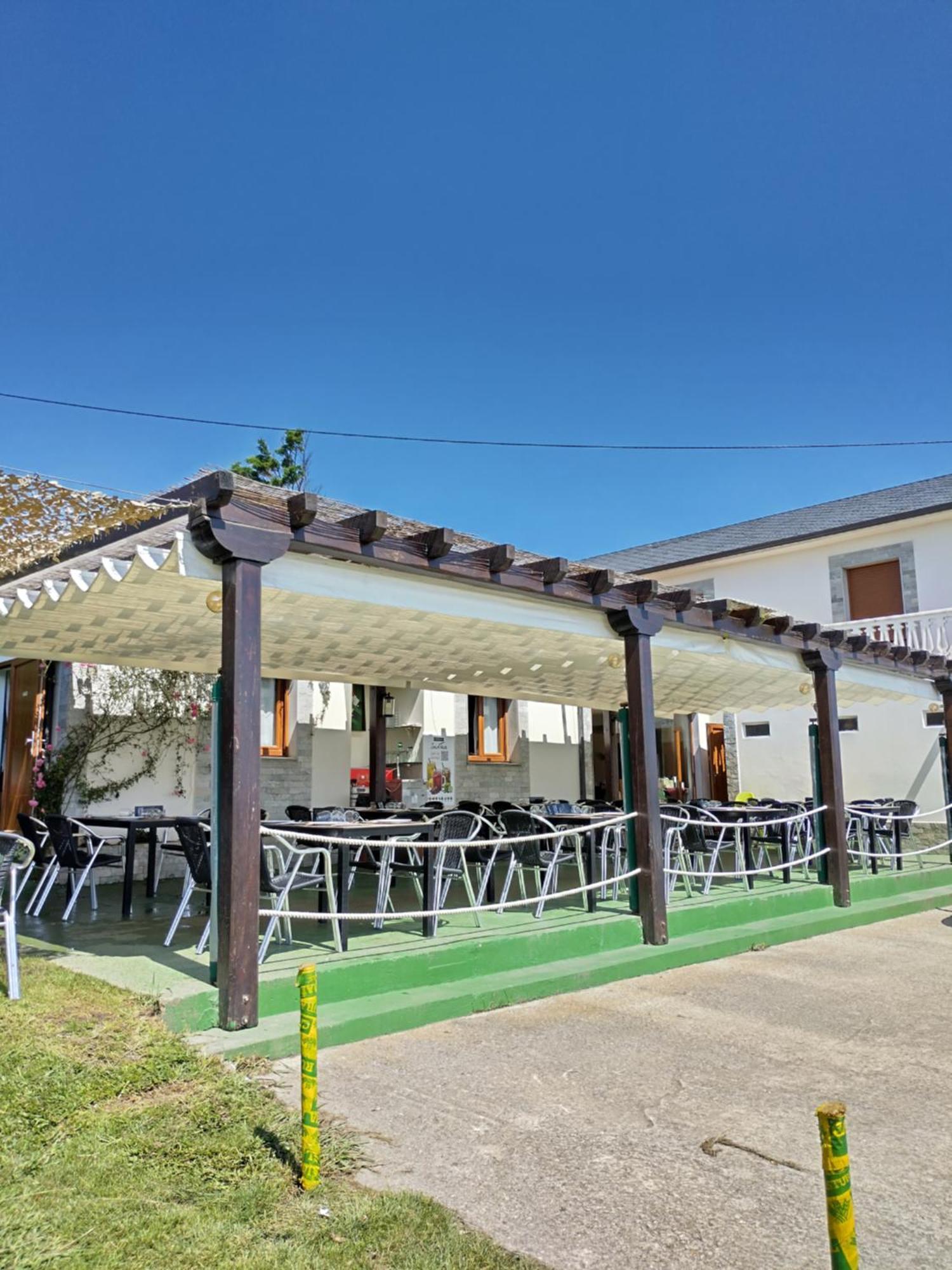 Hostal Restaurante Parajes Castropol Eksteriør billede