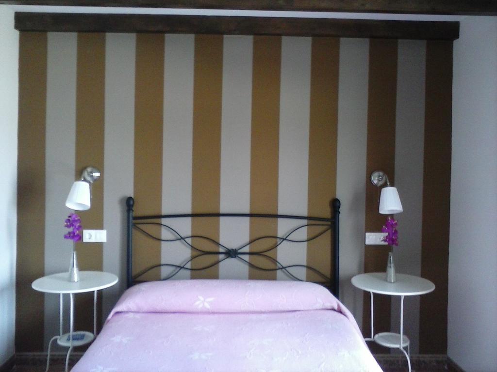 Hostal Restaurante Parajes Castropol Eksteriør billede
